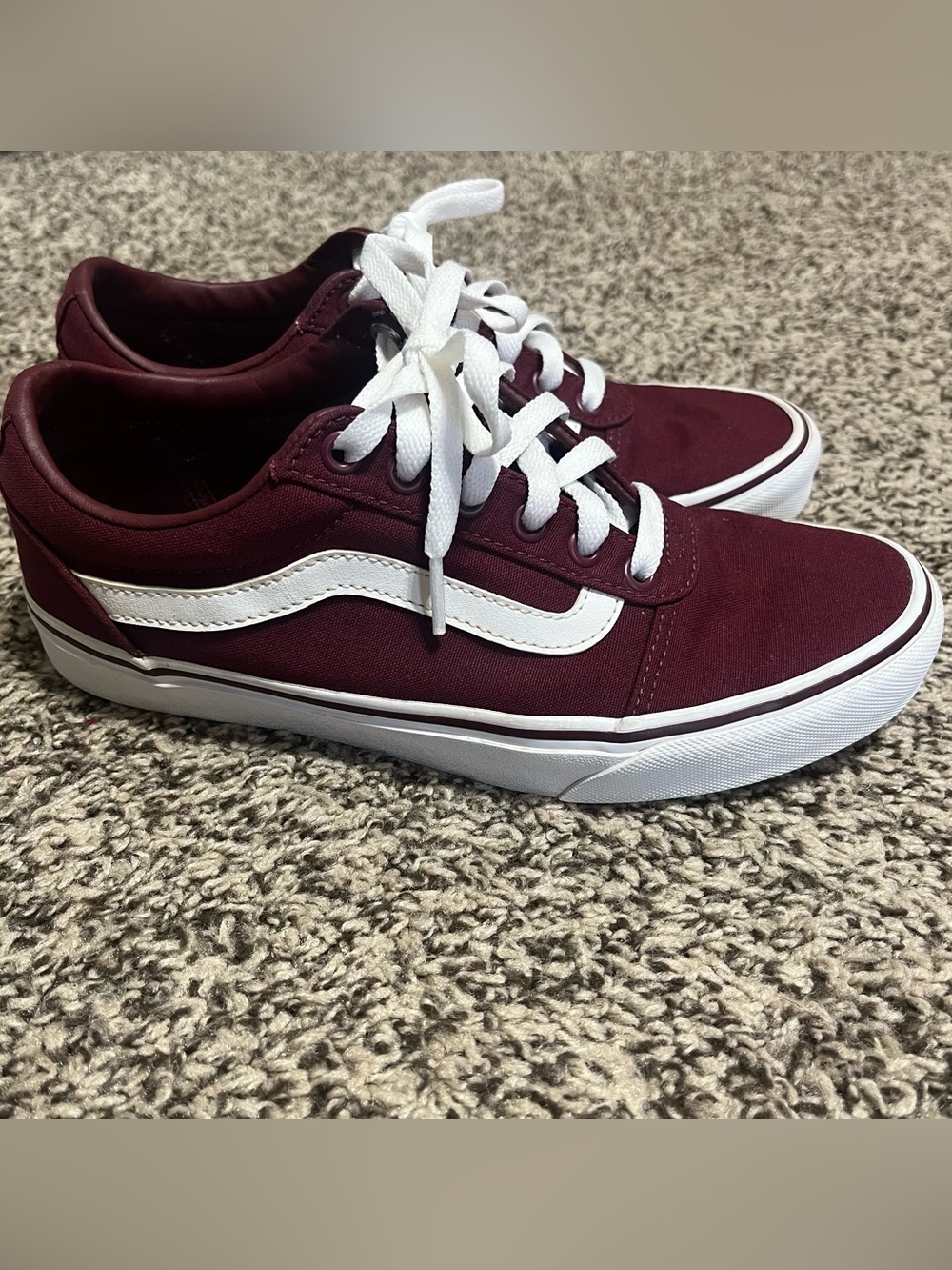 Vans Burgundy Low-Top Sneakers with White Side Stripe